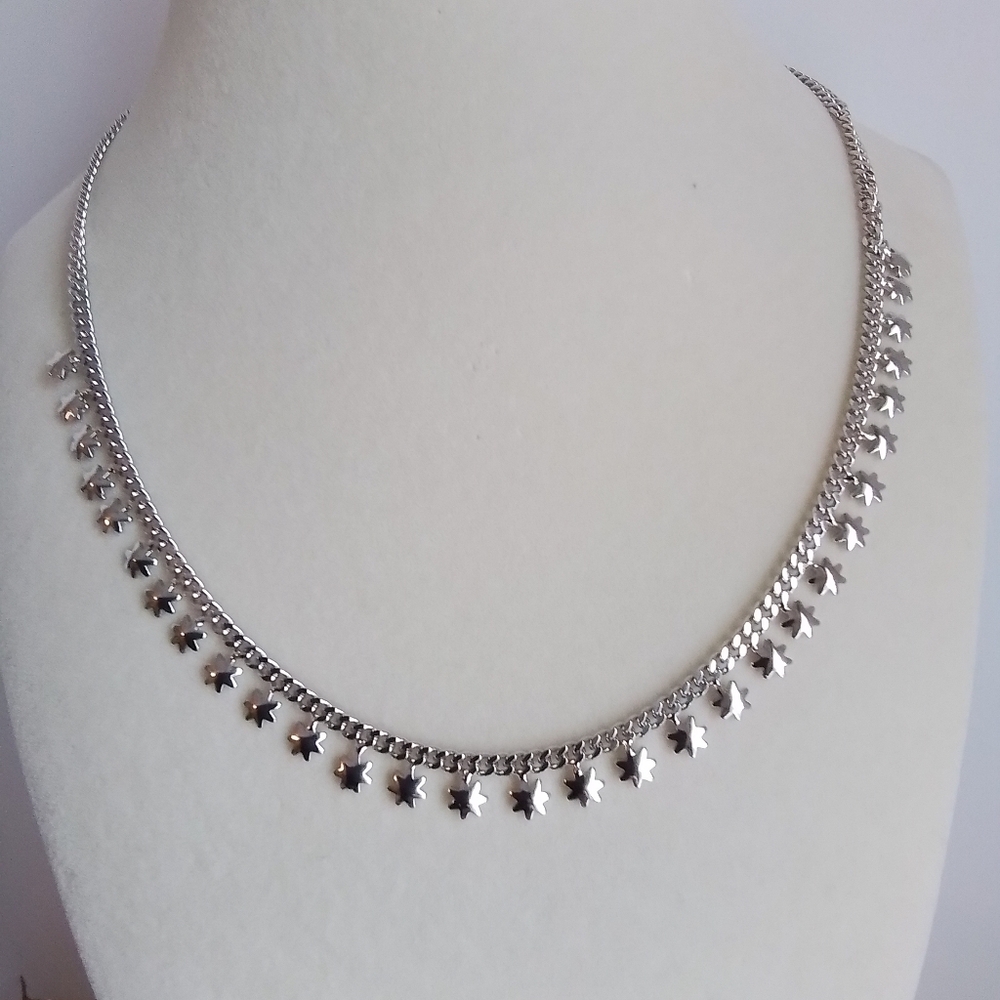 Elegant 14K White Gold Plated Star Necklace